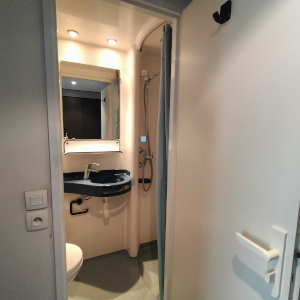 Cabine de douche & WC